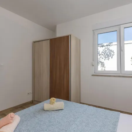Apartman 2 Bedroom Stunning Apartment In Njivice