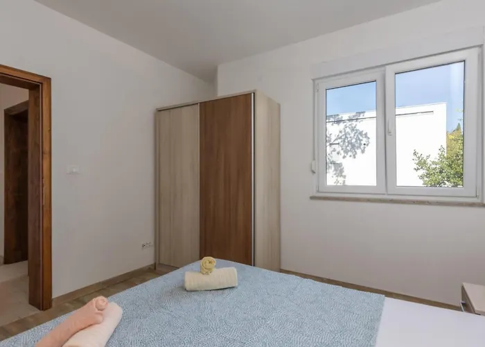 Apartment Lovely In With Wifi