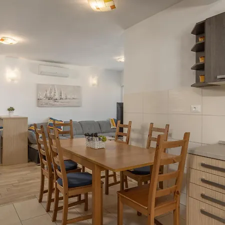 Lovely In With Wifi Apartment *